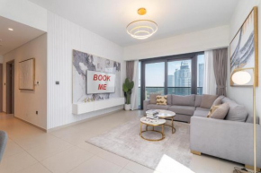 Elegant 2 bedroom Apartment with Burj Khalifa views on Sheikh Mohammed Bin Rashid Boulevard, a short walk from Dubai Opera